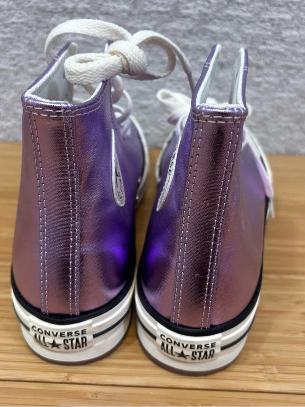 CONVERSE Chuck Taylor All Star Hi Top Metallic Purple Big Kids Sz 6 Woman’s 8 - Picture 4 of 7